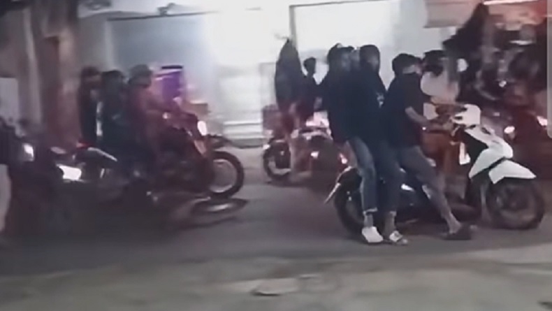 Konvoi Remaja di Jember Resahkan Warga