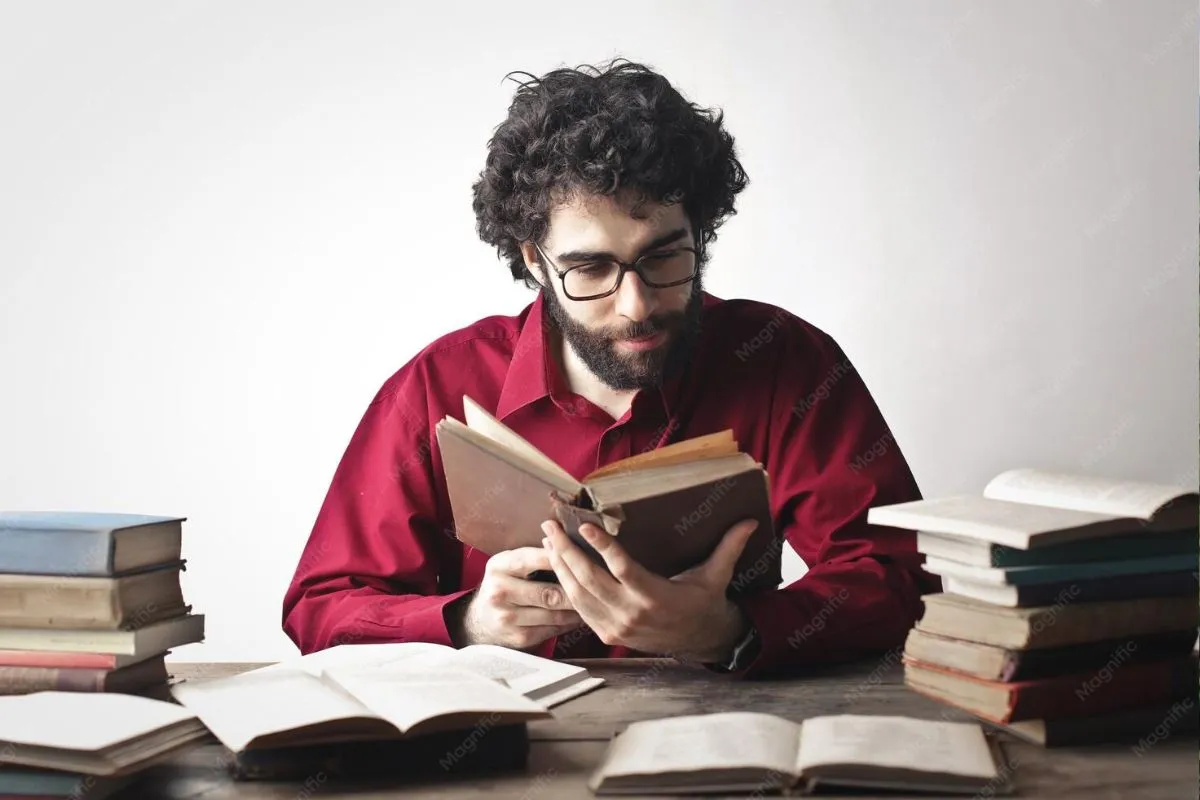 Rekomendasi Buku Inspiratif untuk Mahasiswa Baru, Tingkatkan Diri dan Pemikiran Anda