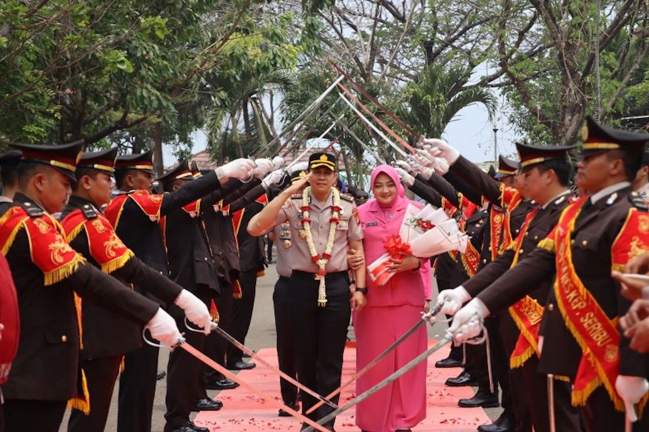 AKBP Wikha Ardilestanto Resmi Menjadi Kapolres Kepulauan Seribu