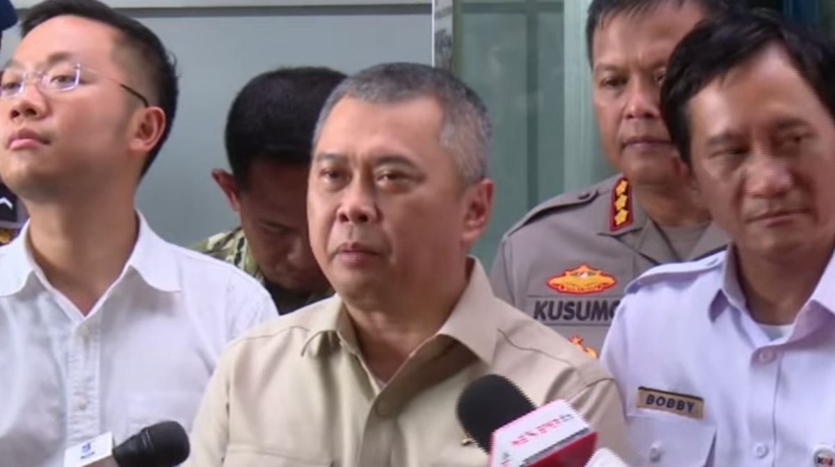 Kemenhub membeberkan alasan Menhub Dudy Purwagandhi mencopot Muhammad Masyhud dari jabatan Direktur Jenderal Perhubungan Laut. (CNN Indonesia TV).
