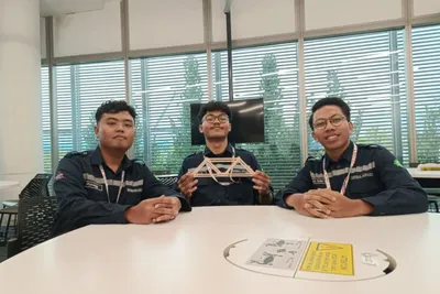 ---
Mahasiswa UNEJ Raih Juara Pertama di Kompetisi Internasional NTU Singapura, Mengalahkan Universitas Terkemuka Dunia

---