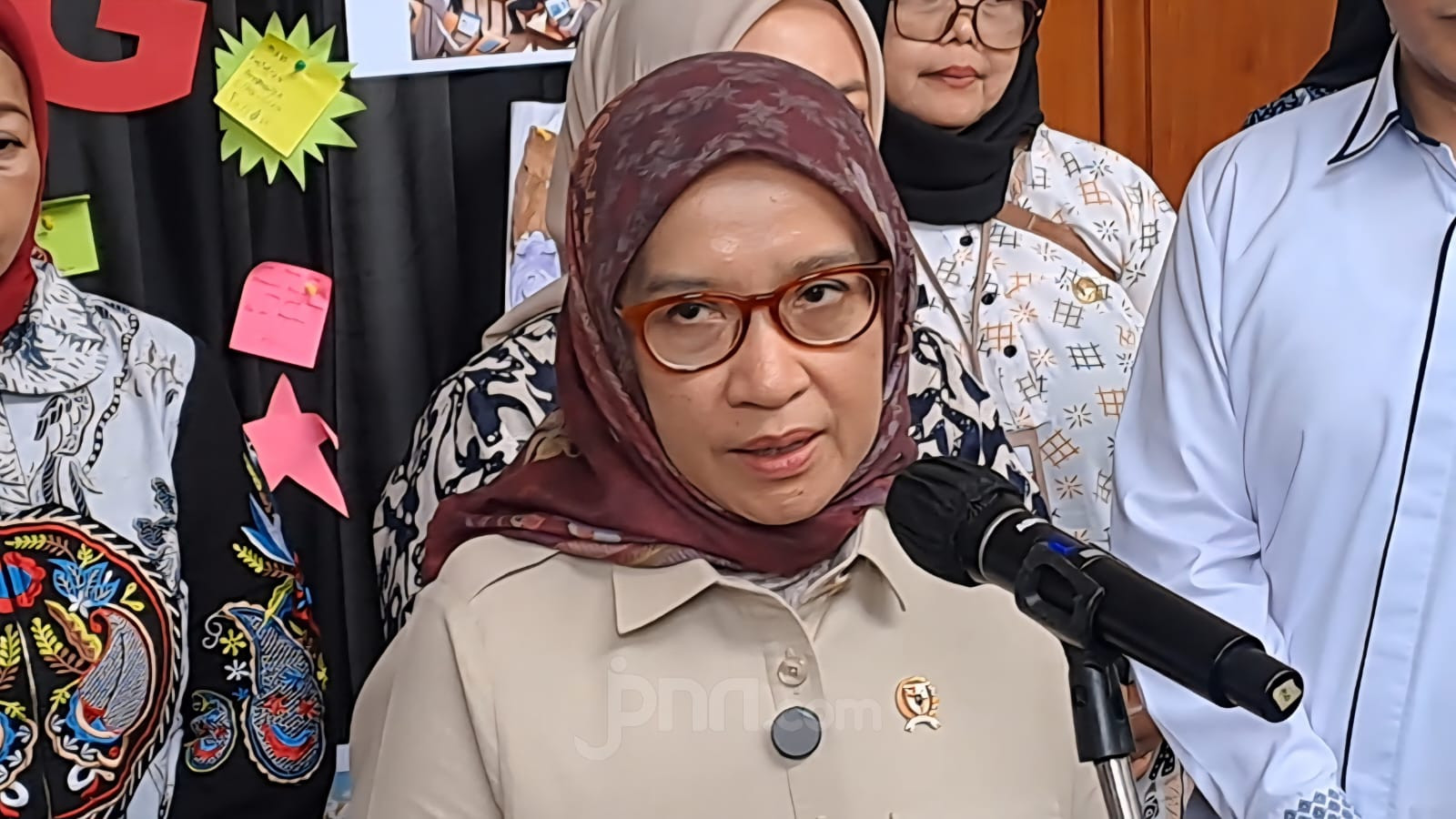 ---
Pemerintah Jember Pastikan Nasib PPPK Terjaga, Menteri Rini Beri Apresiasi

---