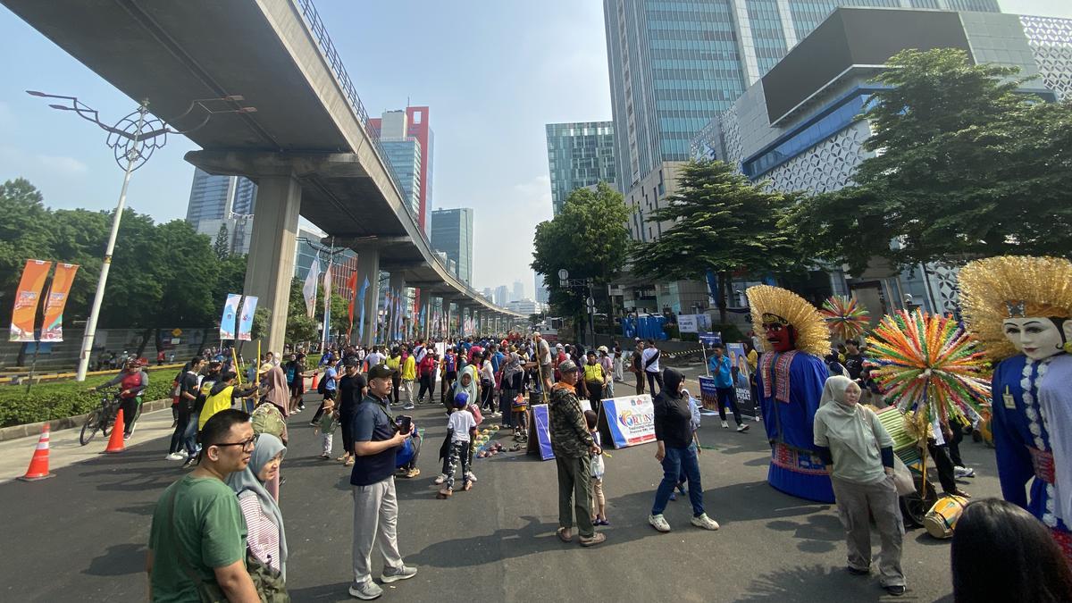 Kemeriahan CFD Perdana di Jalan Rasuna Said, Warga Antusias Berpartisipasi