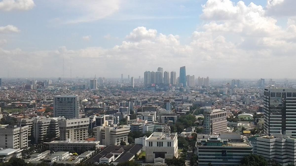 Prakiraan Cuaca Jakarta Hari Ini: Cerah Pagi dan Hujan Ringan Siang Hari