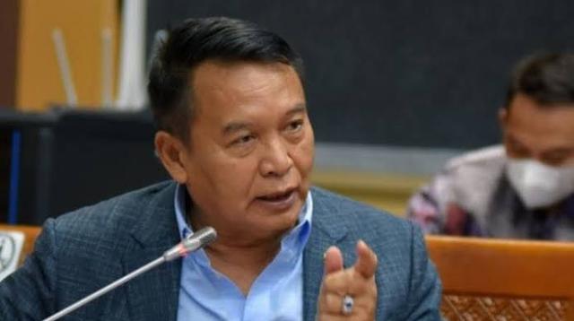 ---
DPR Tanggapi Usulan Purbaya Mengenai Tarif Kapal di Selat Malaka: Risiko Konflik Perlu Diwaspadai

---