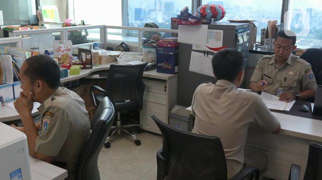 DPR Kritik Kebijakan WFH Tiap Jumat: Pilihan Hari Tak Ideal, Khawatir Berubah Jadi Long Weekend
