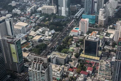 Perkiraan Pertumbuhan Ekonomi Indonesia 2026: Tantangan Menuju Angka 5%
