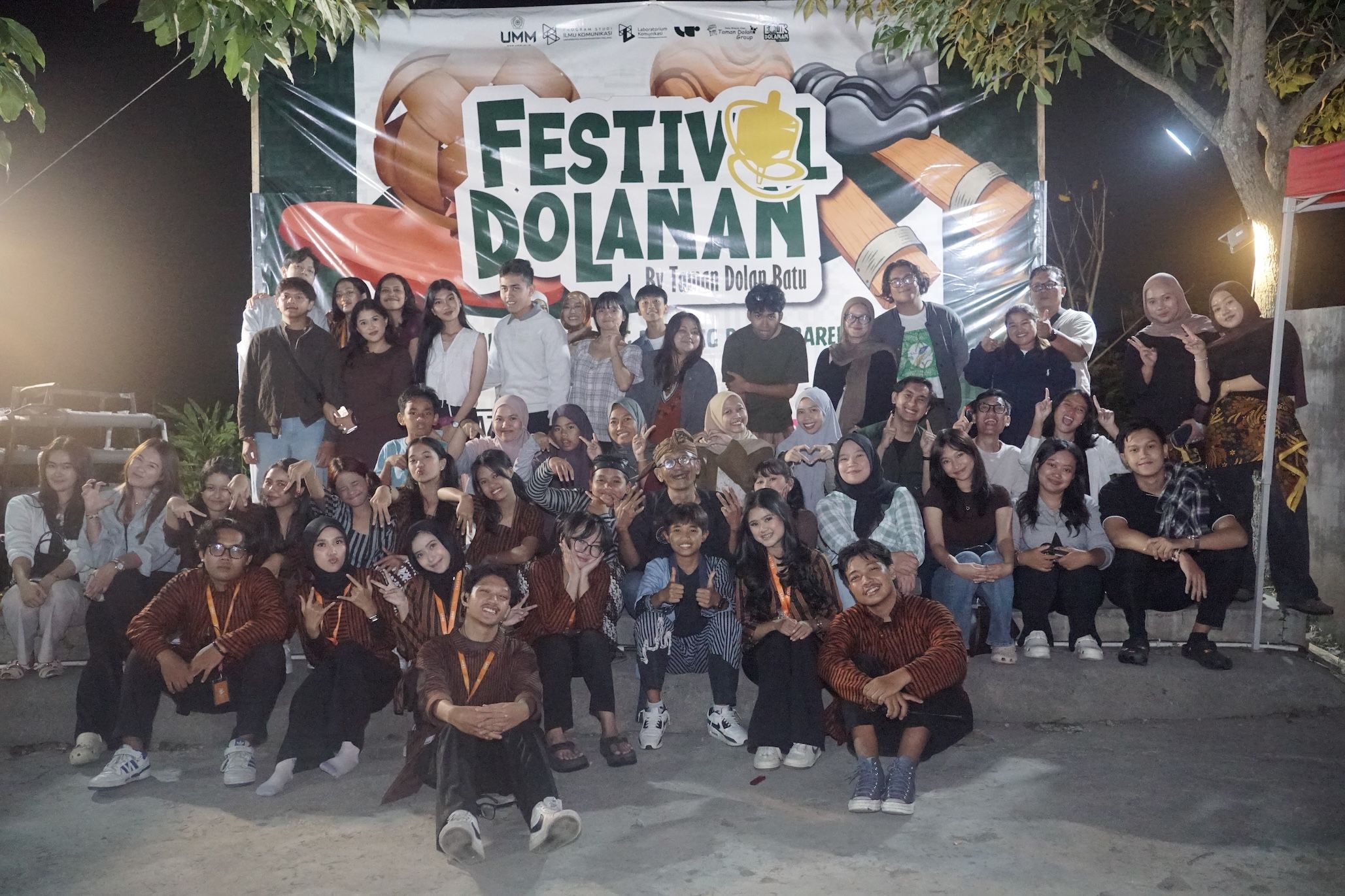 Festival Permainan Tradisional Menghidupkan Kebersamaan Keluarga di Taman Dolan Batu