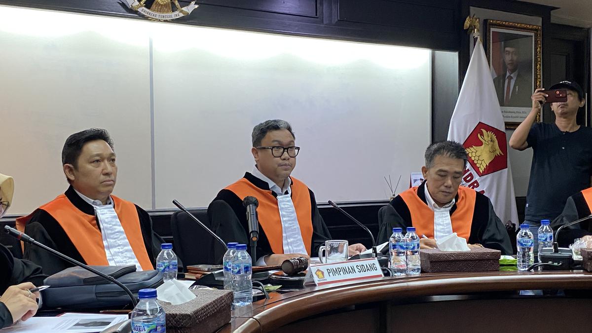 Tindakan Merokok Anggota DPRD Jember Ditegur Keras oleh Partai Gerindra