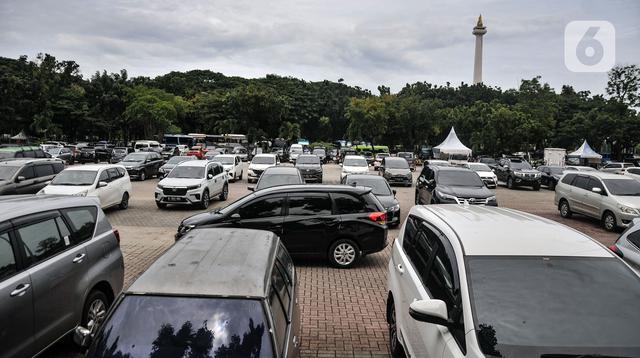 Lonjakan Pengunjung Monas di Hari Kedua Lebaran Mencapai 13 Ribu Orang