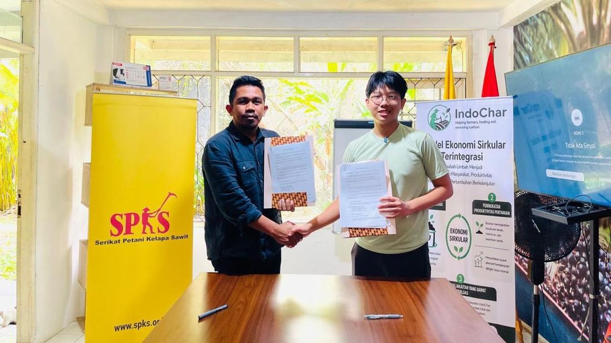 IndoChar Bekerja Sama dengan Petani Sawit untuk Mengolah Limbah Menjadi Biochar