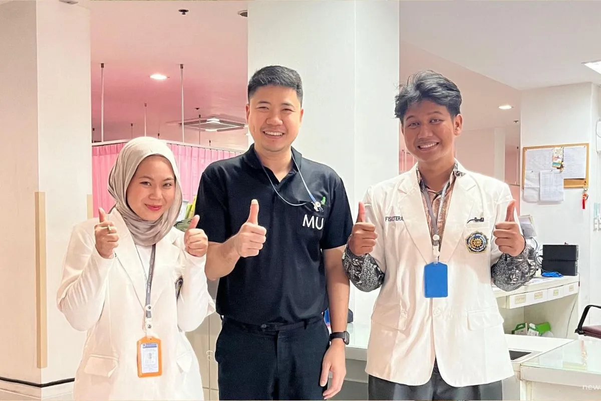 Mahasiswa UMS Tingkatkan Kemampuan Fisioterapi Melalui Magang di Universitas Mahidol Thailand