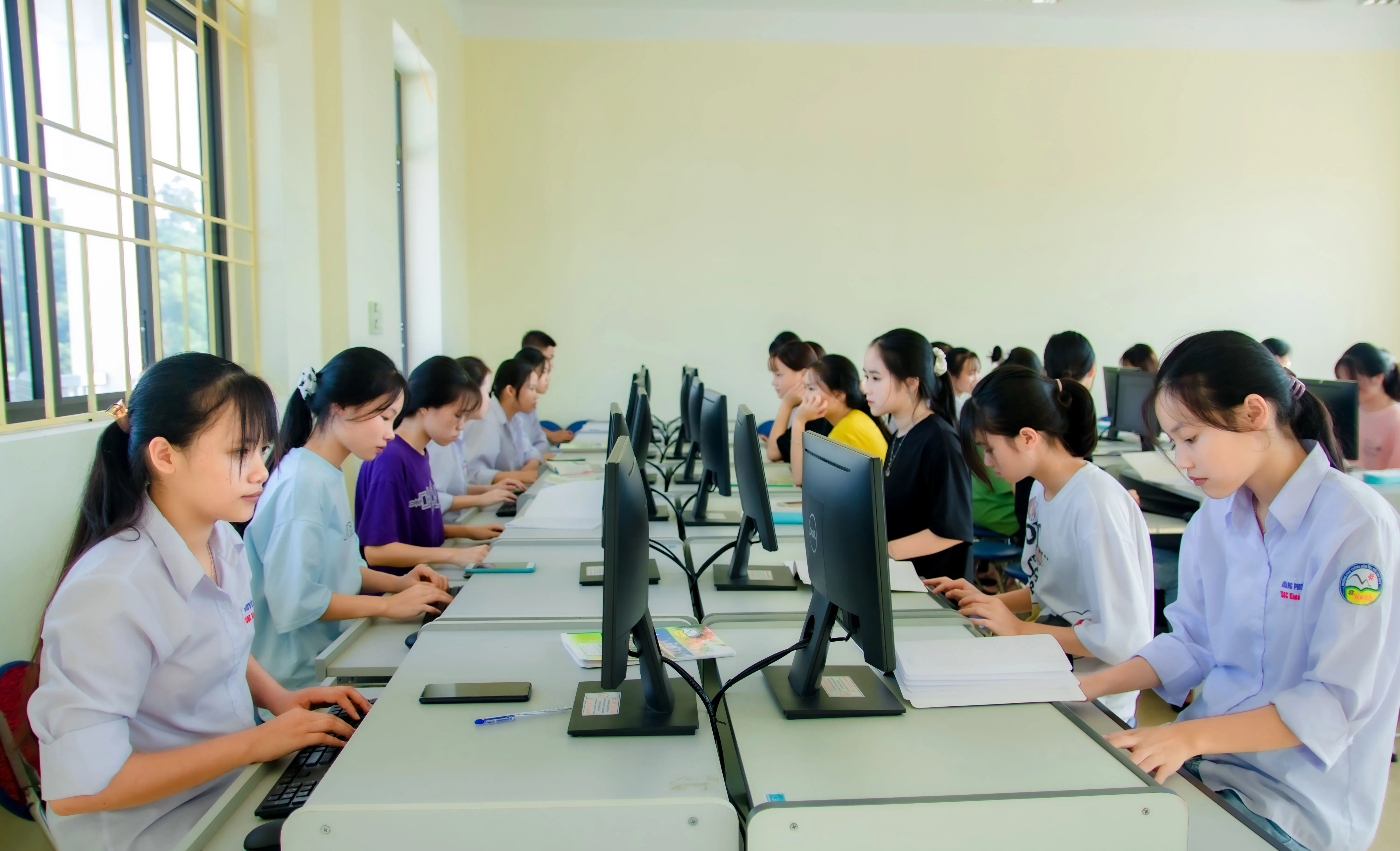 Memahami Perbedaan Antara Jurusan Sistem Informasi dan Teknik Informatika