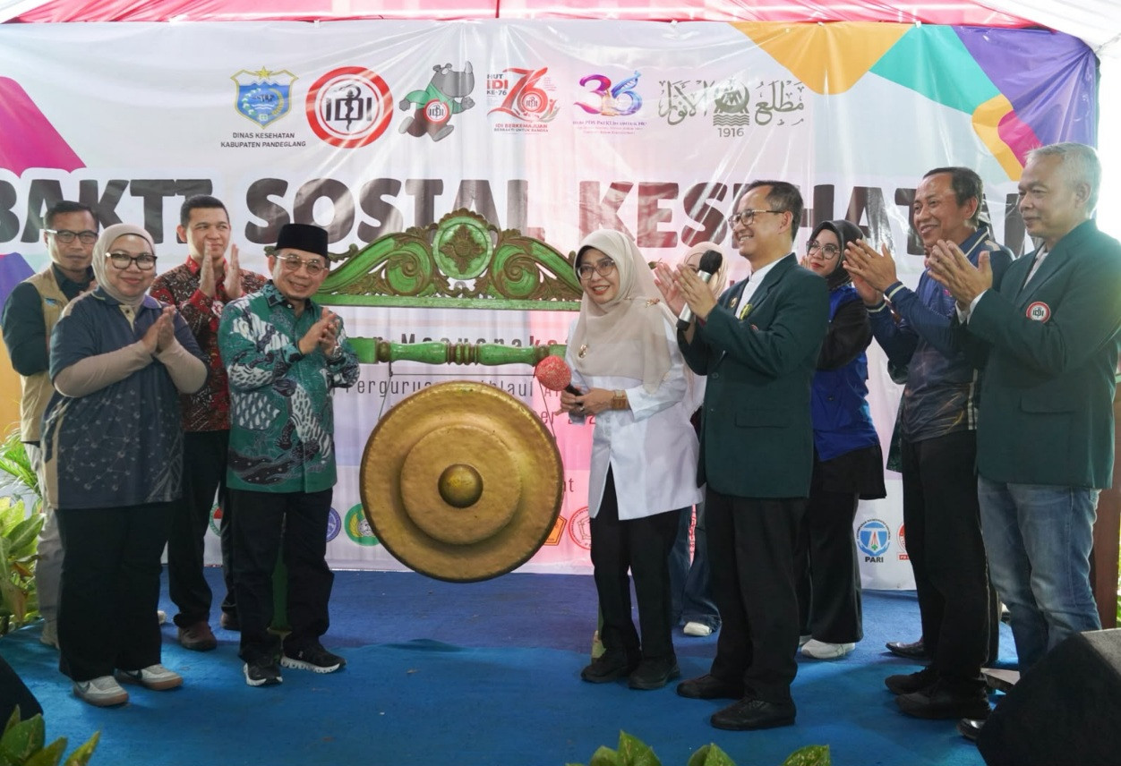 Jazuli Juwaini: Kegiatan Bakti Sosial Kesehatan PB MA-IDI Banten Ciptakan Generasi Sehat dan Kuat