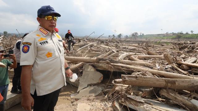 Kayu Hanyutan Banjir Aceh dan Sumatera Dimanfaatkan jadi Material Huntara Warga Terdampak Bencana