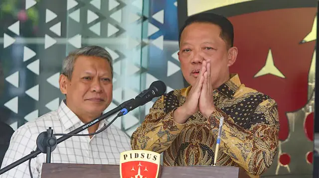 ---
Kejaksaan Agung Ambil Alih Kasus Febrie Adriansyah, Mengingat Kasus Jaksa Pinangki

---