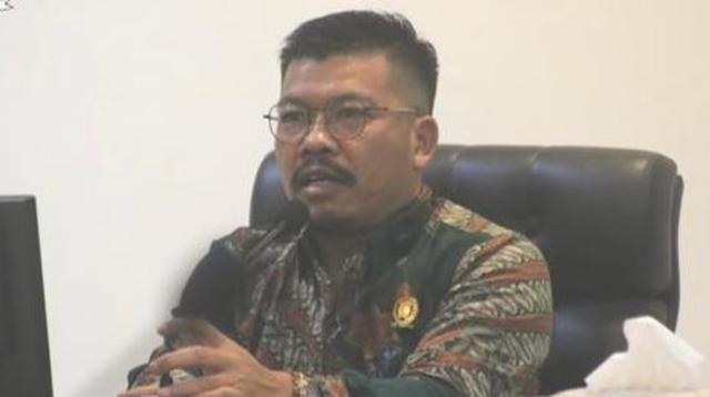 ---
Ketua DPRD Magetan Ditetapkan Sebagai Tersangka Korupsi, Wakilnya Menjadi Pelaksana Tugas

---