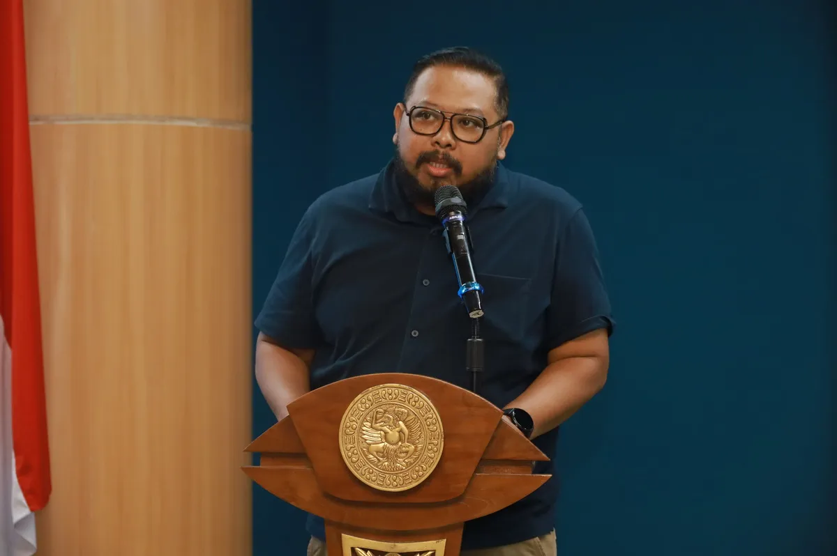 Ketua PHMP UNAIR Dorong Mahasiswa Manfaatkan AI untuk Produksi Berita yang Cepat dan Akurat