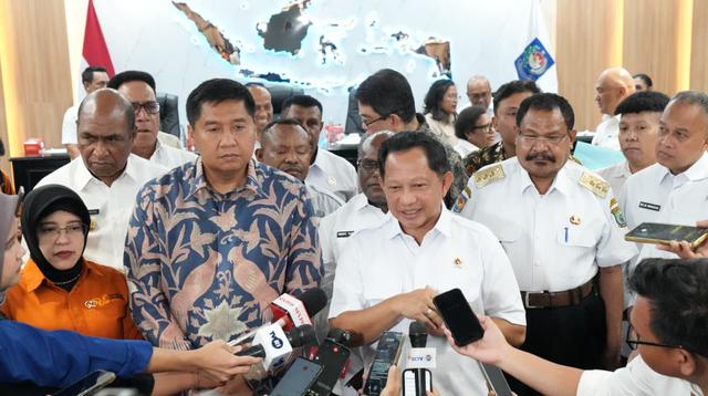 Mendagri Tito Karnavian Apresiasi Program Renovasi 21 Ribu Rumah Layak Huni di Papua