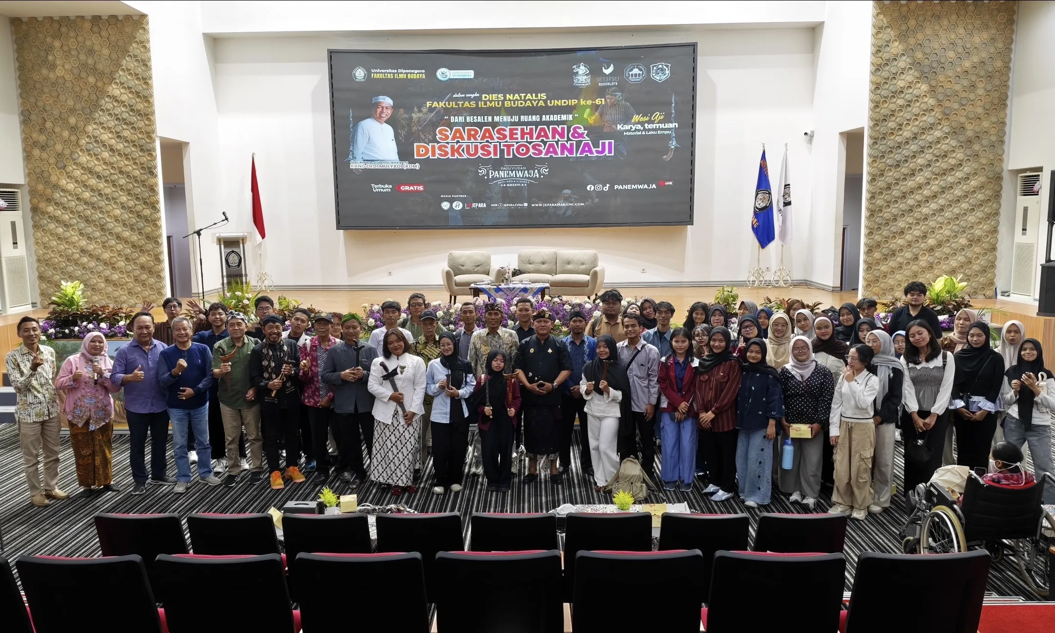 Menggali Keindahan Seni Keris, FIB Undip Selenggarakan Sarasehan Tosan Aji dalam Rangka Dies Natalis ke-61
