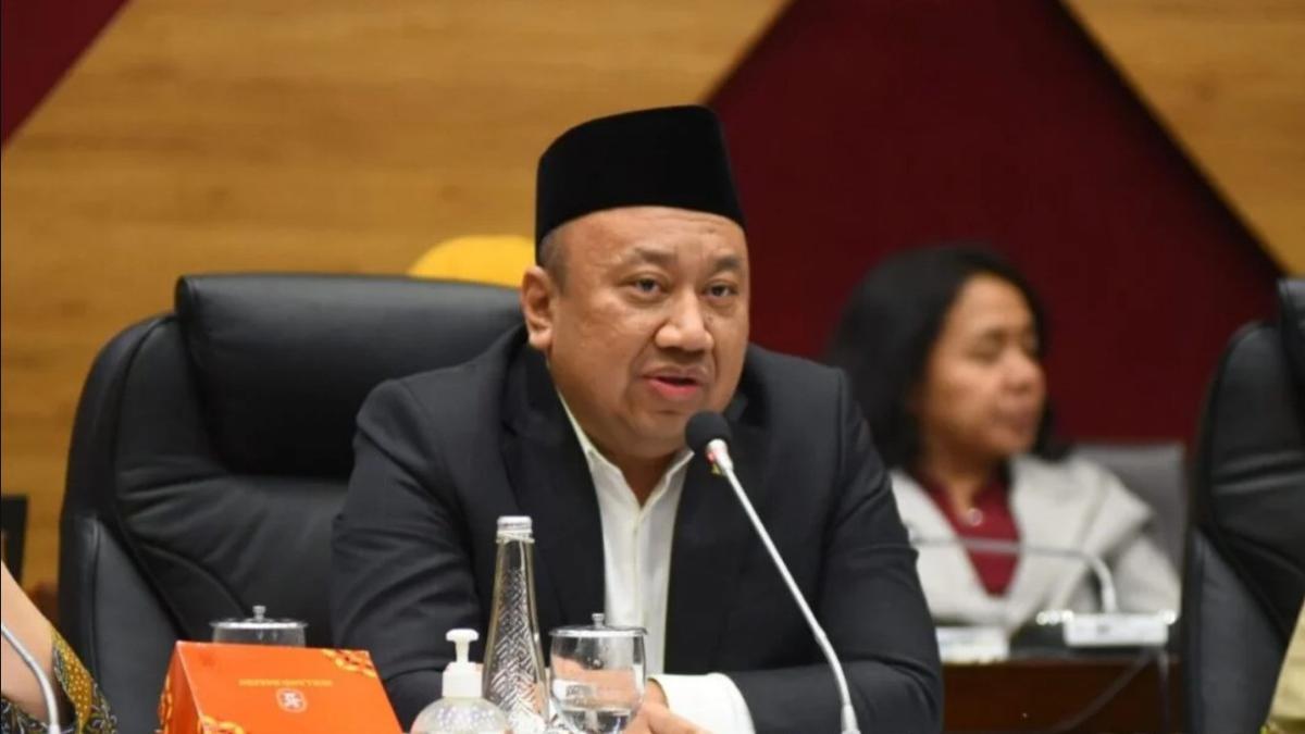 ---
DPR Dorong Pendidikan Berkualitas Merata di Seluruh Indonesia pada Hardiknas

---