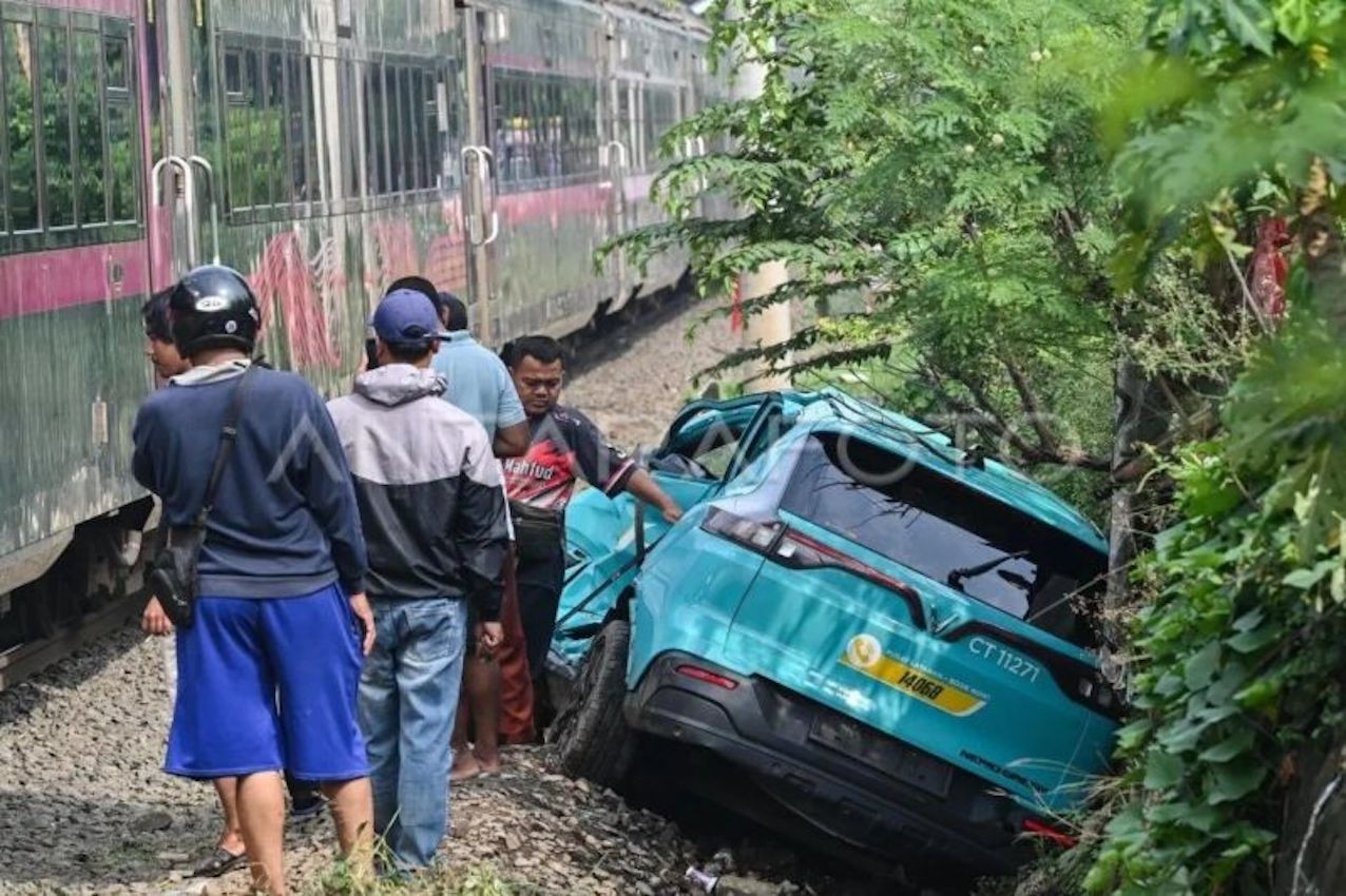 Analisis Mendalam Terhadap Kecelakaan Kereta di Bekasi Timur dan Dampaknya di Media Sosial