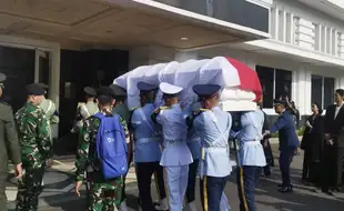 Penghormatan Terakhir kepada Juwono Sudarsono di Gedung Kemhan