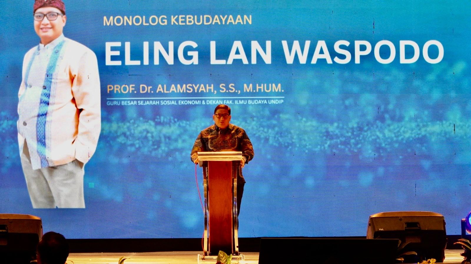 Pesan Budaya dari Dekan FIB UNDIP Melalui Monolog “Eling lan Waspada” di Konferensi Nasional Anti Penipuan 2026