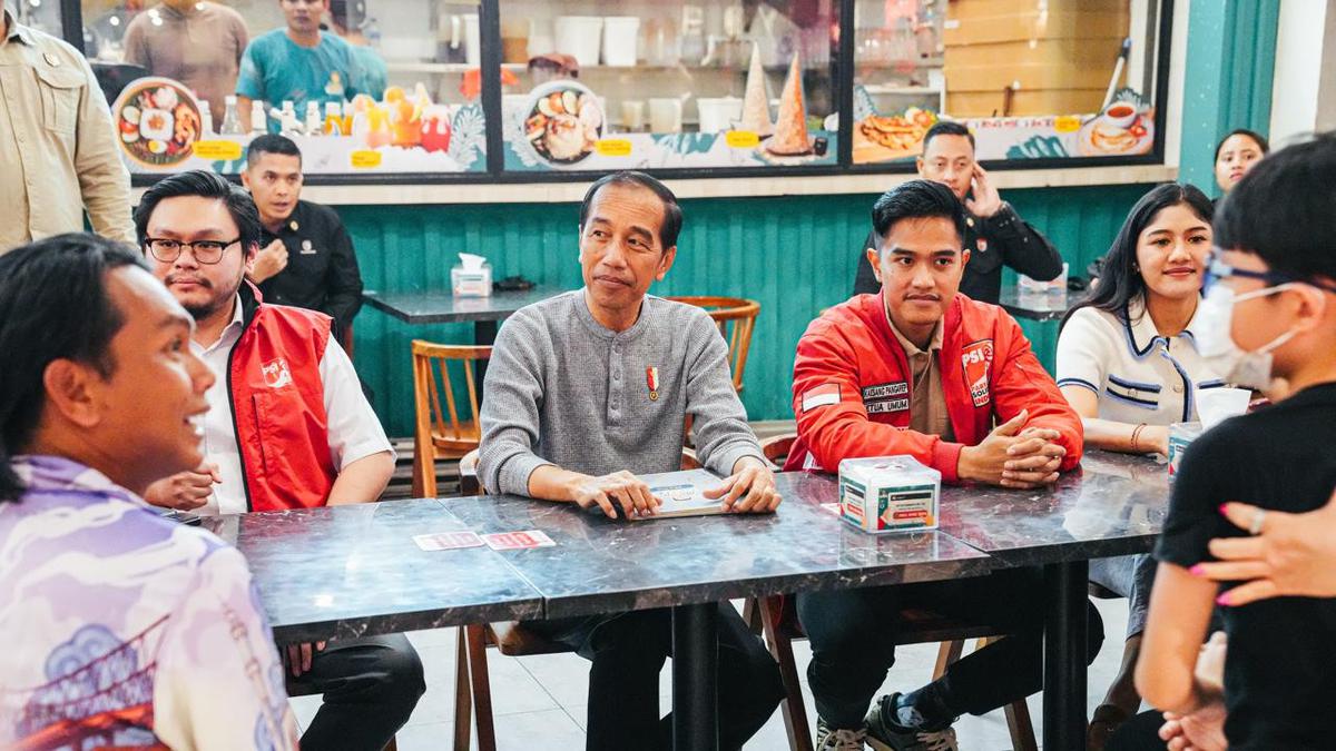 Presiden Joko Widodo kembali bertemu dengan Ketua Umum Partai Solidaritas Indonesia (PSI) Kaesang Pangarep dan kadernya di Deli Serdang, Sumatera Utara. (Ist)