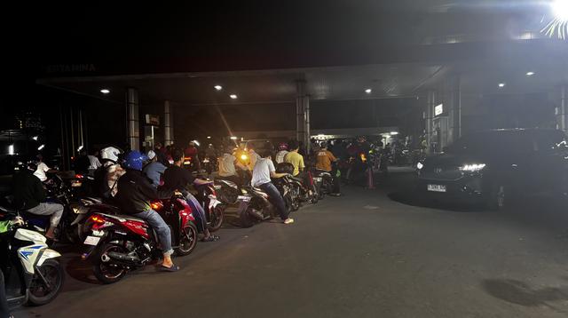Pentingnya Penerangan Lampu SPBU: Suasana Lega di Tengah Kabar Kenaikan Harga BBM
