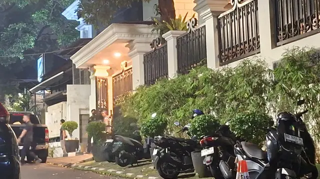 Pengamanan Ketat di Rumah Jampidsus Febrie Ardiansyah oleh TNI