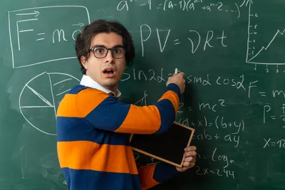 Menggali Dunia Teknik Informatika: Antara Kecintaan pada Coding dan Tantangan Fisika