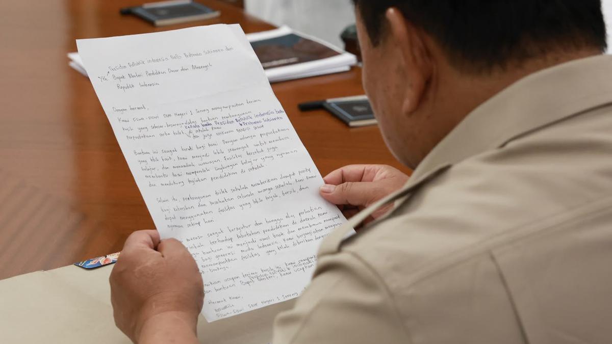 Surat Hangat dari Sorong untuk Istana