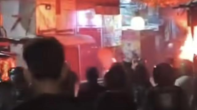 Tawuran Kembali Terjadi di Petamburan, Dua Gerobak Pedagang Terbakar