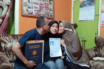Kisah Inspiratif Rinita Irawati: Dari Warisan Nenek Menuju Kesuksesan di Fakultas Kedokteran Unila