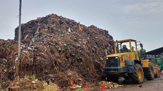 Krisis Sampah di Pasar Kramat Jati: 6.970 Ton Menumpuk, Berikut Penjelasan Pasar Jaya