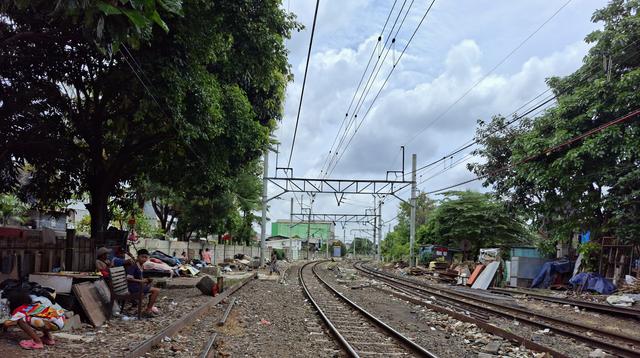 Relokasi Warga Pinggiran Rel Senen: Tanggapan Pramono Pasca Pembongkaran Hunian